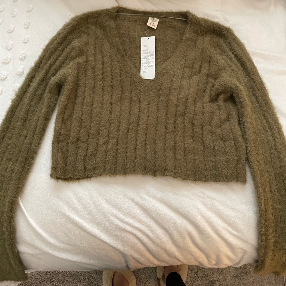 Urban Outfitters Gray Knit Crop Sweater